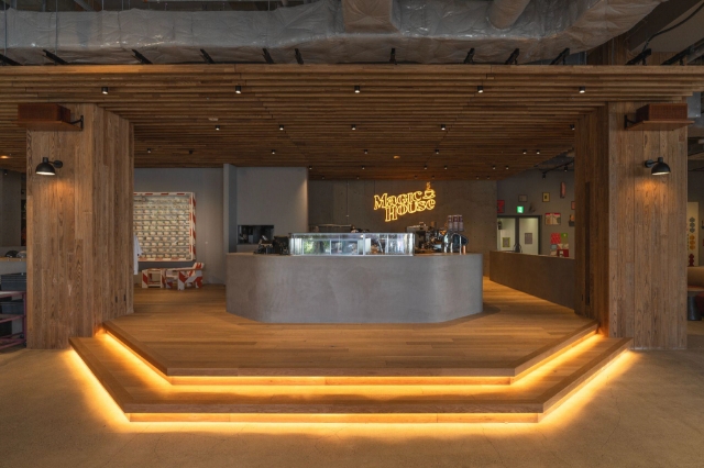 マジックハウス